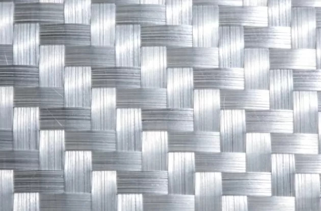 Vad används fiberglaskärnmatta till i sandwichpaneler?